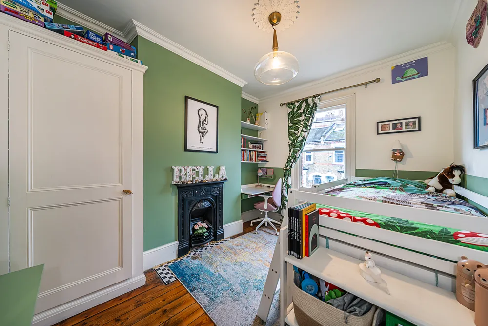 Freke Road, London, SW11