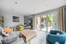 Hill Place, Farnham Common, SL2 photo 8