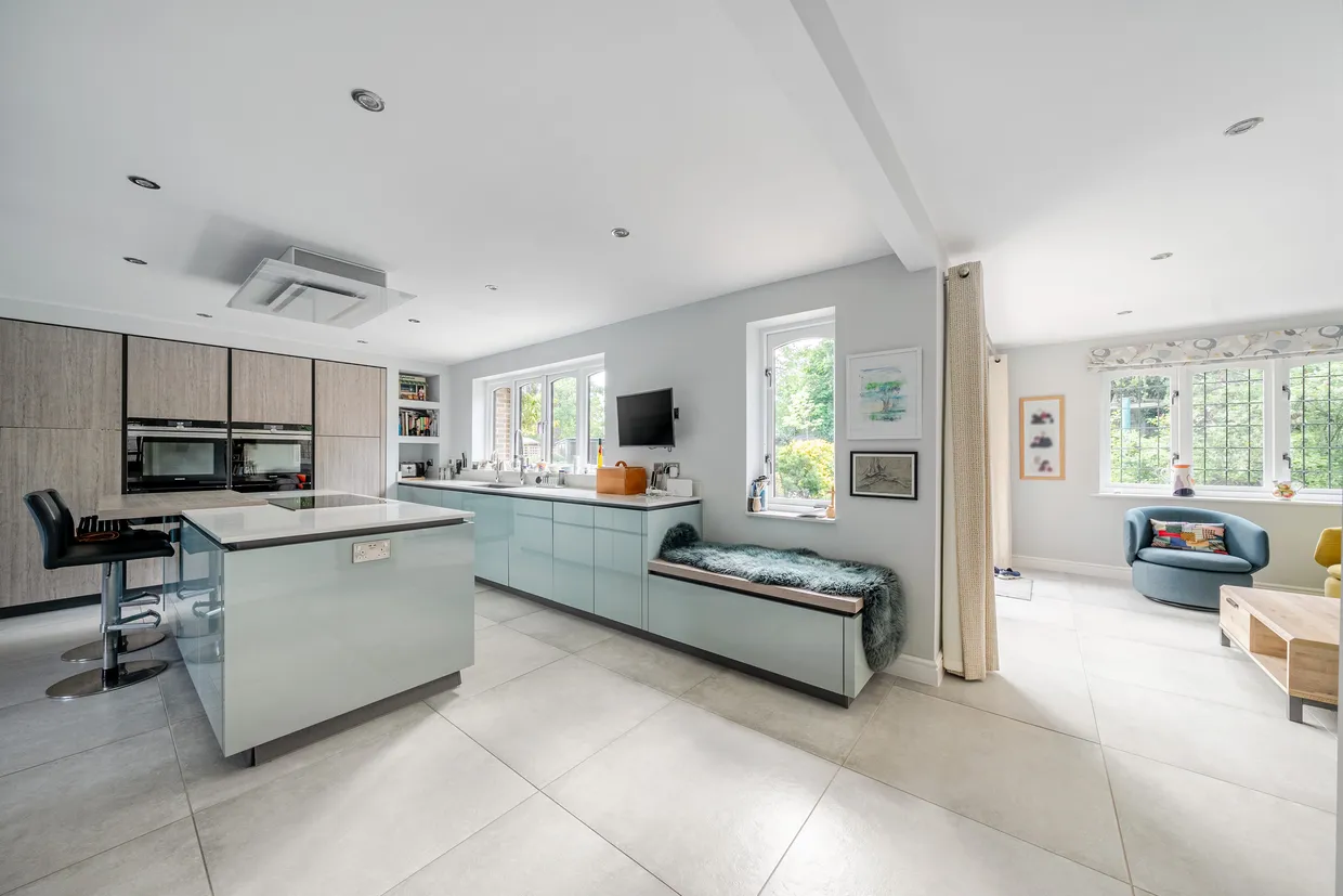 Hill Place, Farnham Common, SL2 photo 9