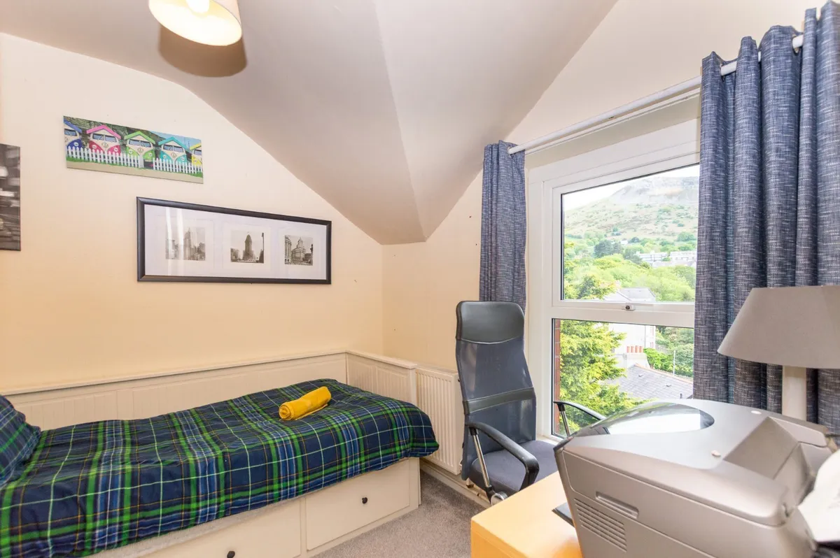 Marine Terrace, Conwy, LL34