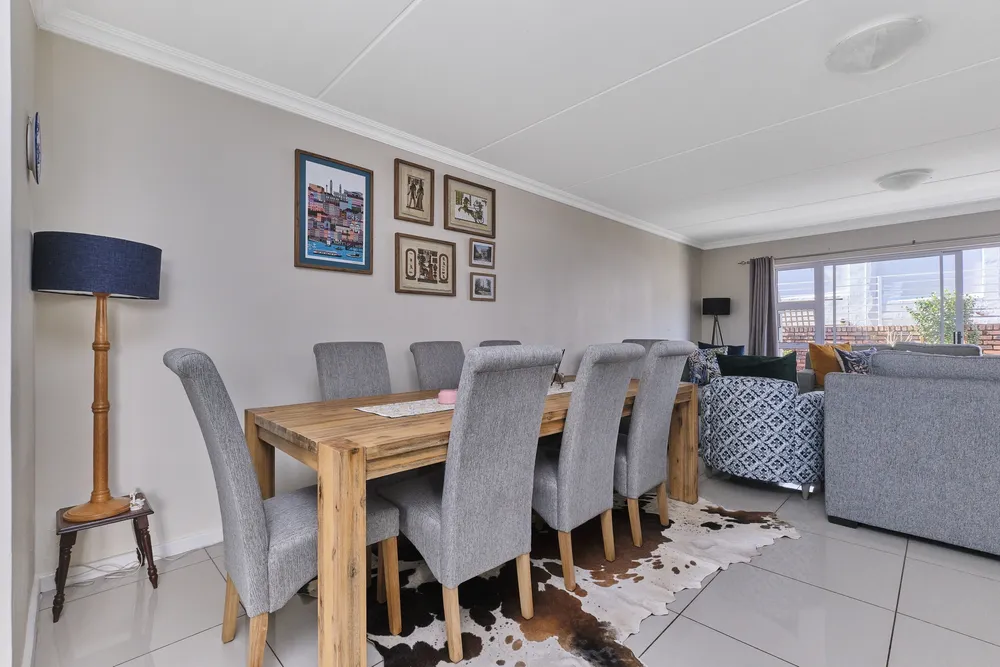 South Africa, Gauteng, Eagle Canyon Golf Estate, Ridge Road, 1010