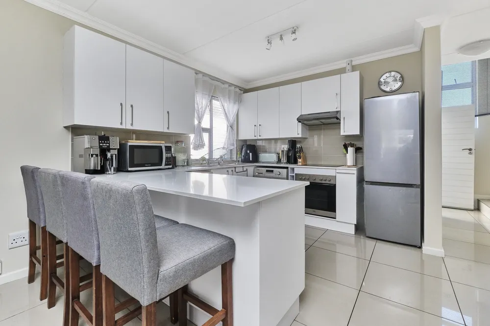 South Africa, Gauteng, Eagle Canyon Golf Estate, Ridge Road, 1010