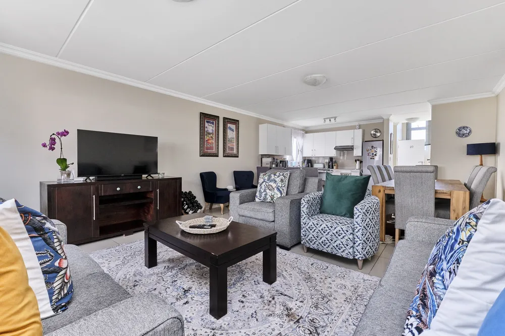 South Africa, Gauteng, Eagle Canyon Golf Estate, Ridge Road, 1010