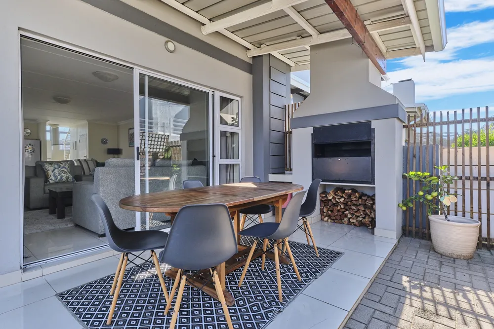 South Africa, Gauteng, Eagle Canyon Golf Estate, Ridge Road, 1010