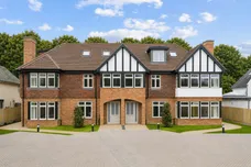 Ronmar Place, Leatherhead Road, Oxshott, KT22 photo 3