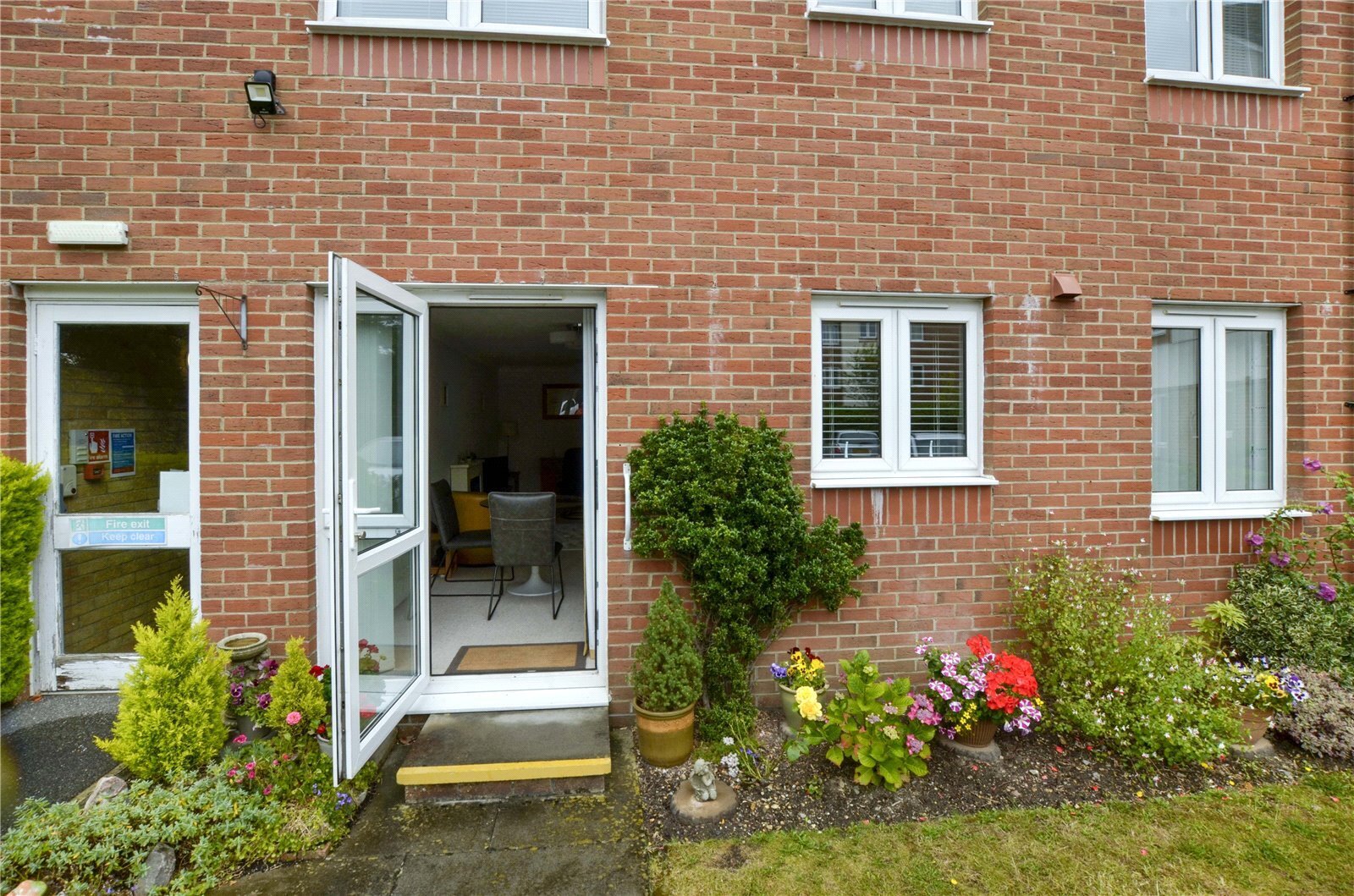 Pinewood Court, 179 Station Road, West Moors, Dorset, BH22 Image 11