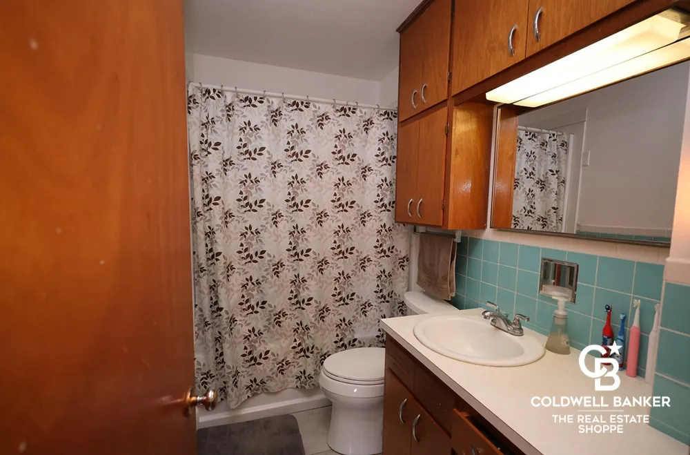 109 W Johnson St, Garden City, KS 67846