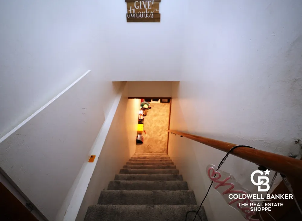 109 W Johnson St, Garden City, KS 67846