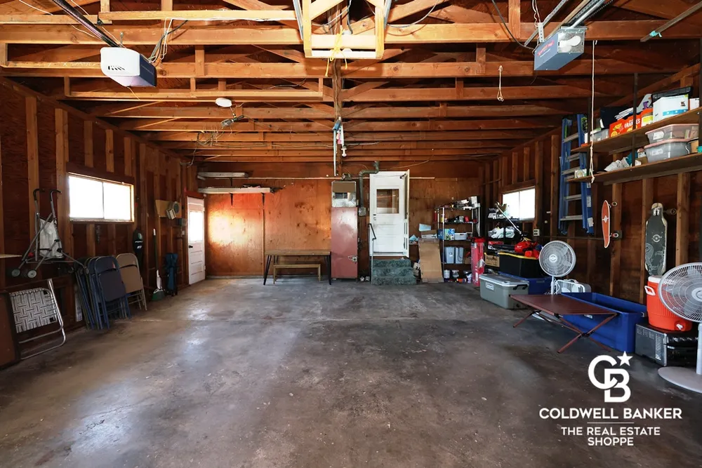 109 W Johnson St, Garden City, KS 67846