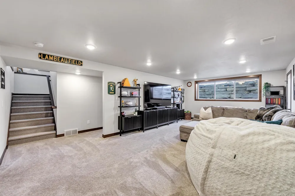 1636 Drusillas Way, Green Bay, WI 54313