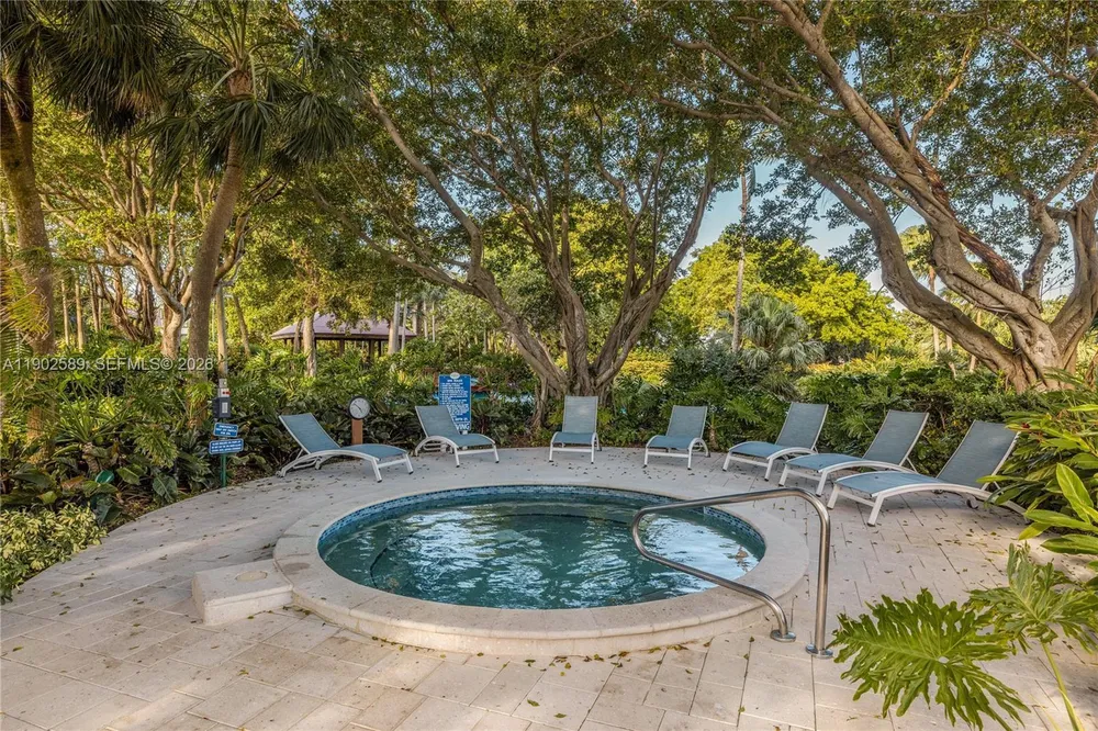 4000 TOWERSIDE TER, Miami, FL 33138
