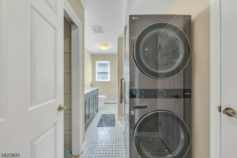 316 N 11th St, Kenilworth, NJ 07033