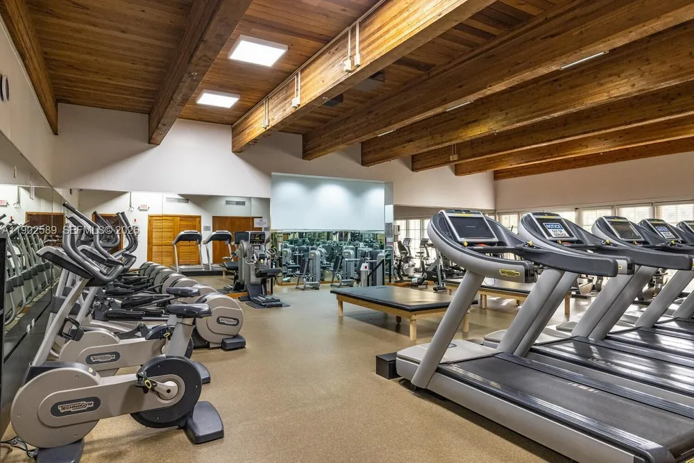4000 TOWERSIDE TER, Miami, FL 33138