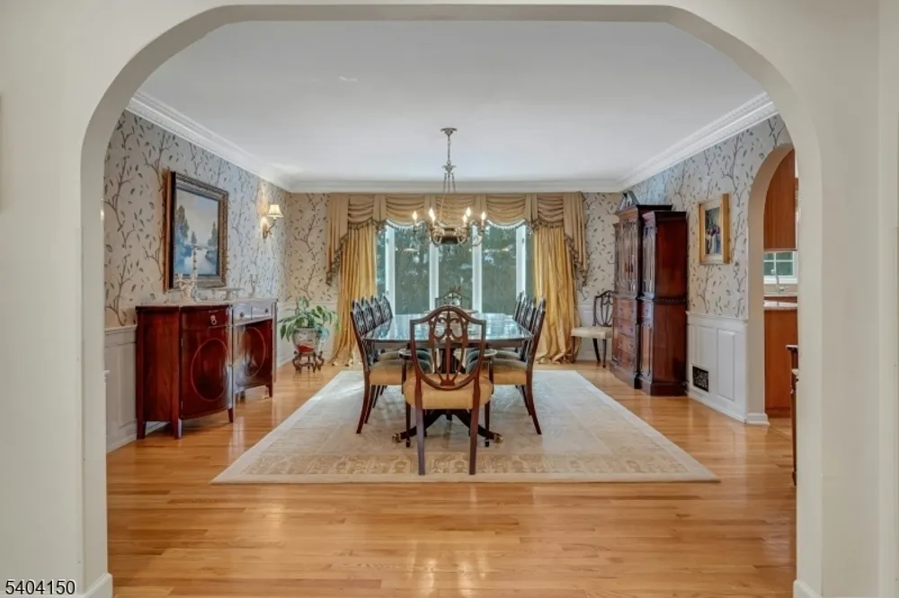 31 Garfield Ave, Madison, NJ 07940