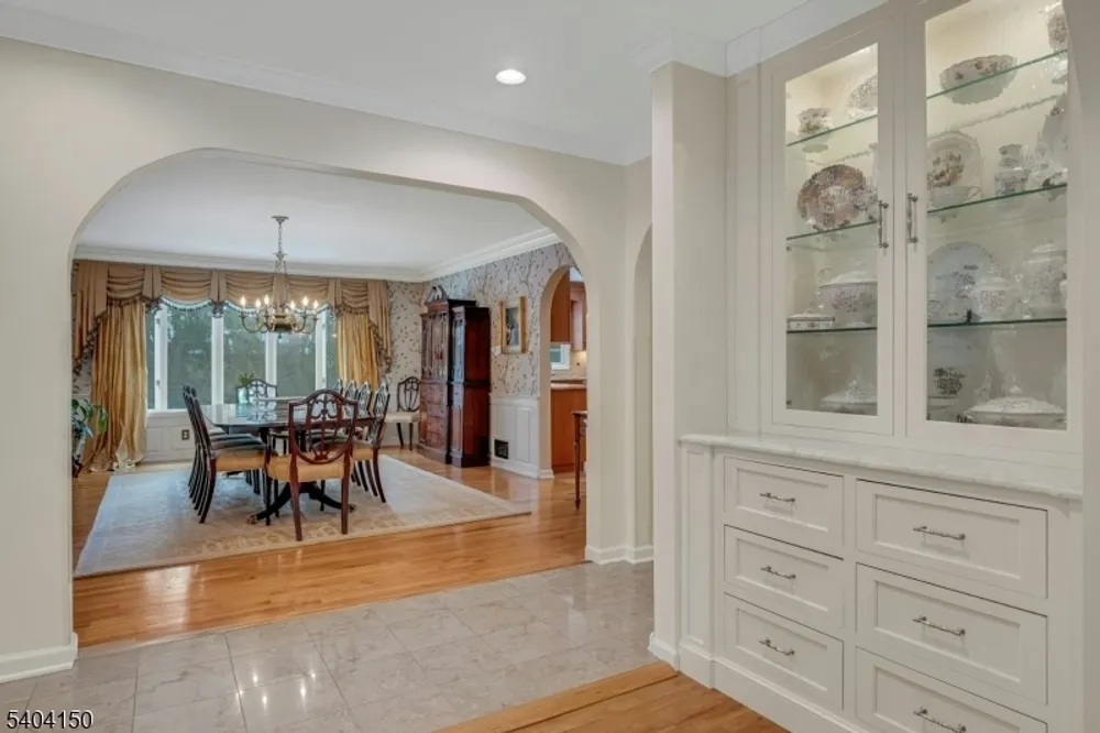 31 Garfield Ave, Madison, NJ 07940