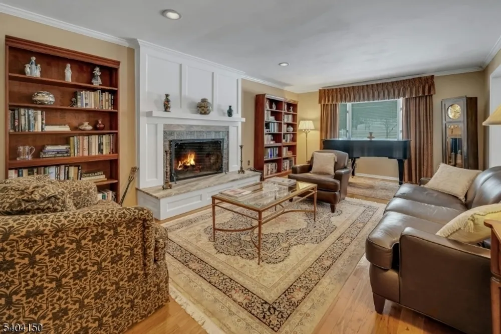 31 Garfield Ave, Madison, NJ 07940