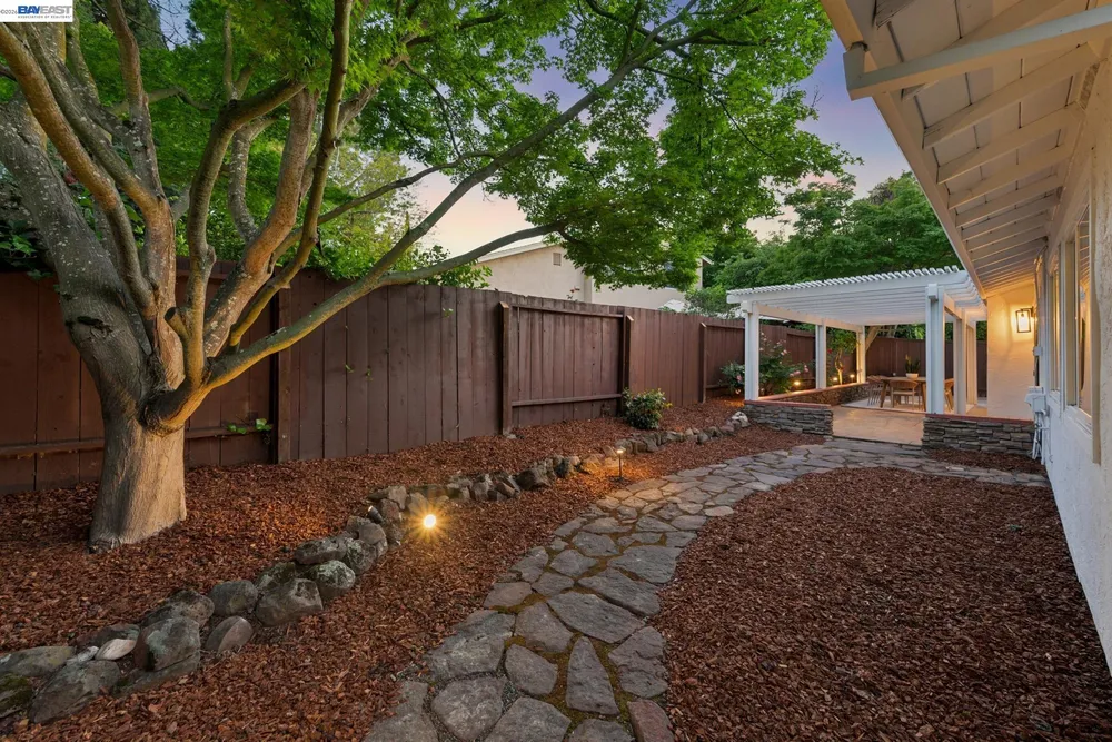 238 Delta Pl, Danville, CA 94526