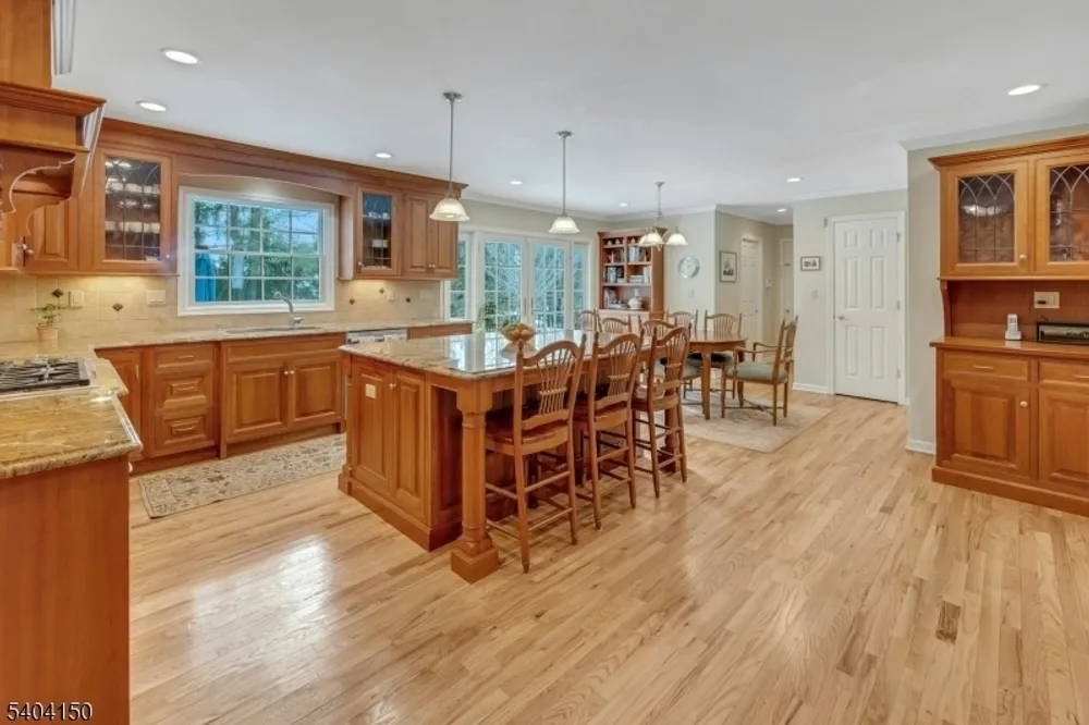 31 Garfield Ave, Madison, NJ 07940
