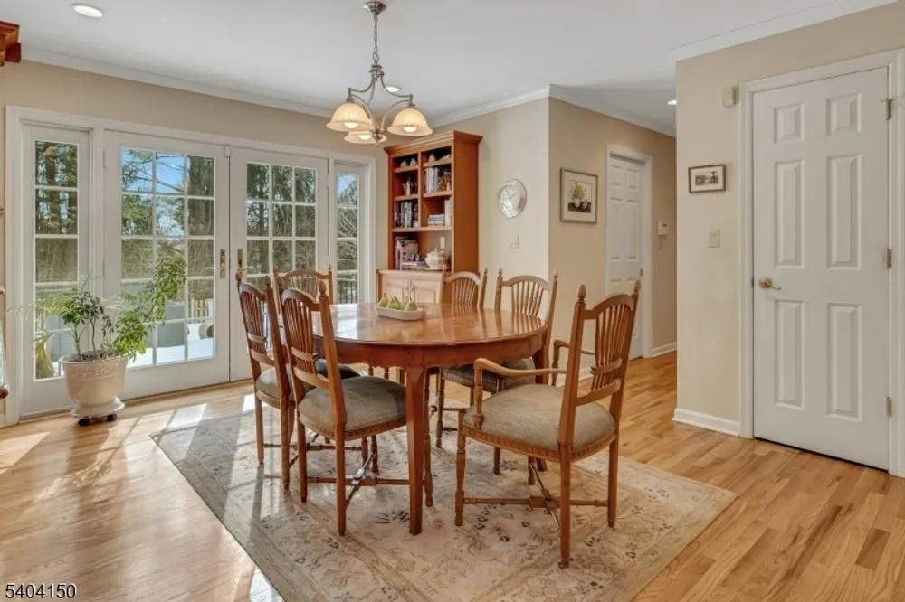 31 Garfield Ave, Madison, NJ 07940