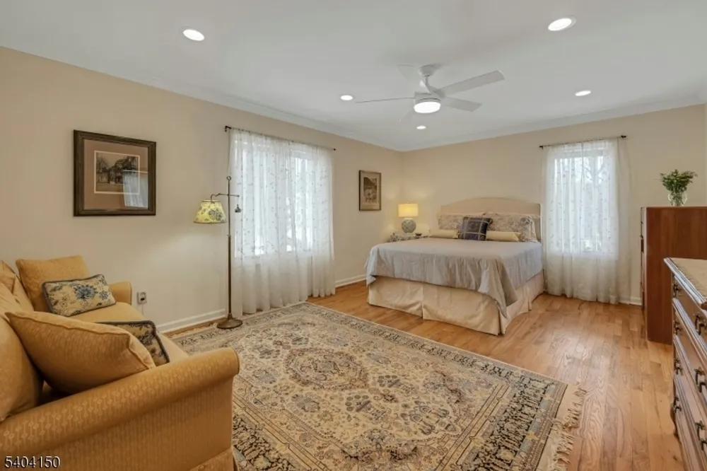 31 Garfield Ave, Madison, NJ 07940