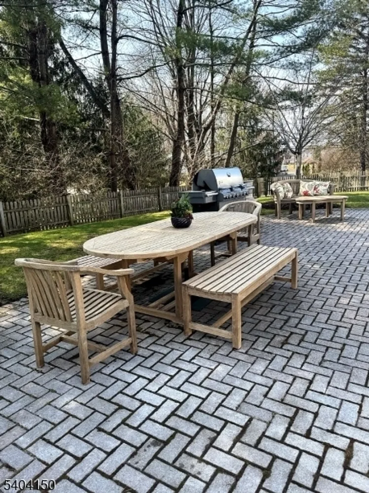 31 Garfield Ave, Madison, NJ 07940