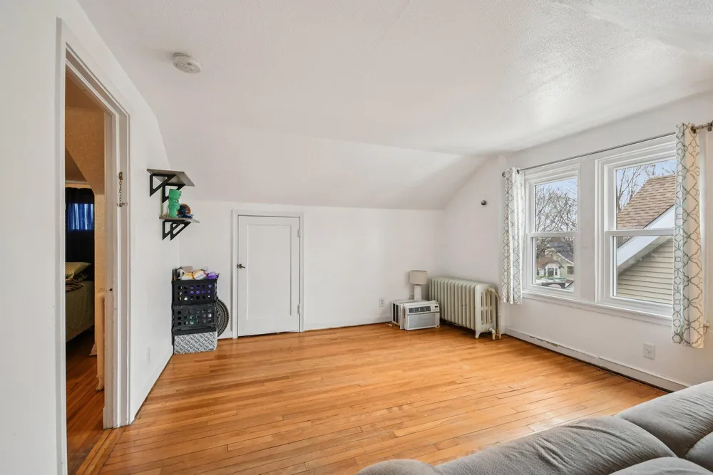850 Clear Ave, St Paul, MN 55106