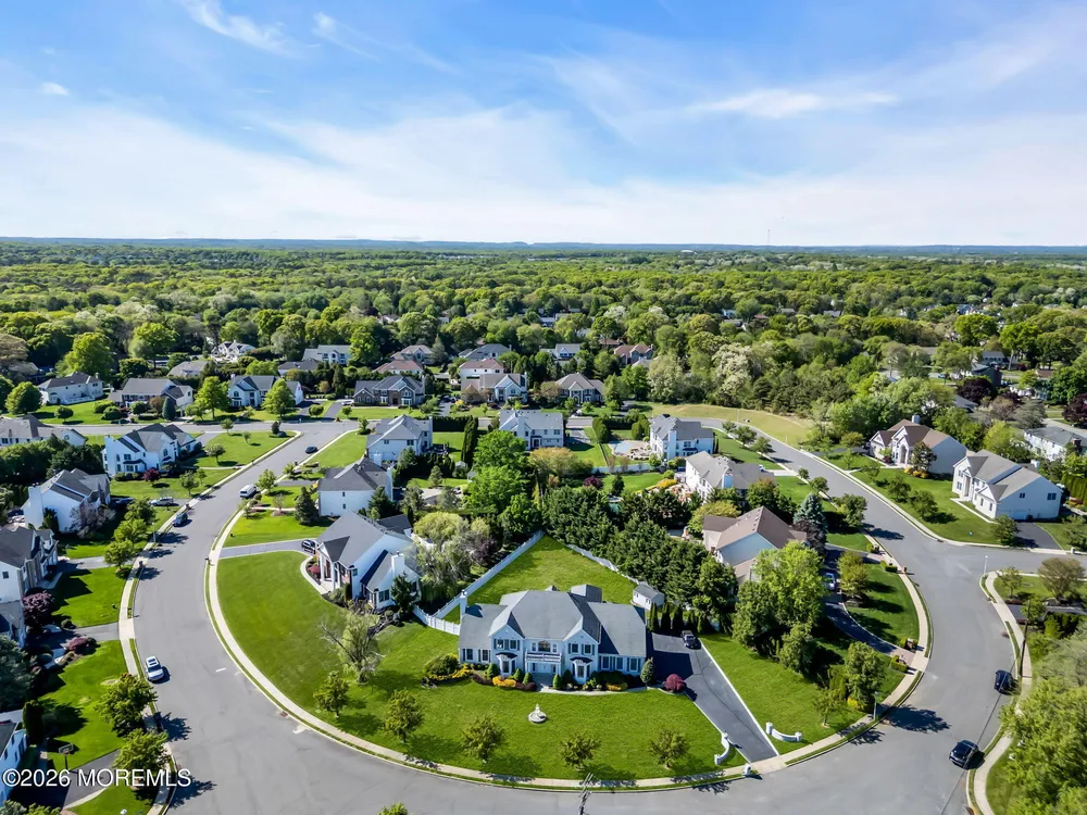 12 Standish Dr, Ocean, NJ 07712