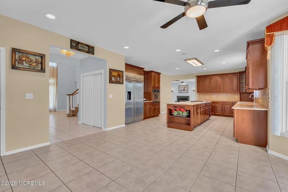 12 Standish Dr, Ocean, NJ 07712