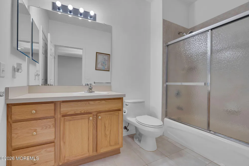 12 Standish Dr, Ocean, NJ 07712