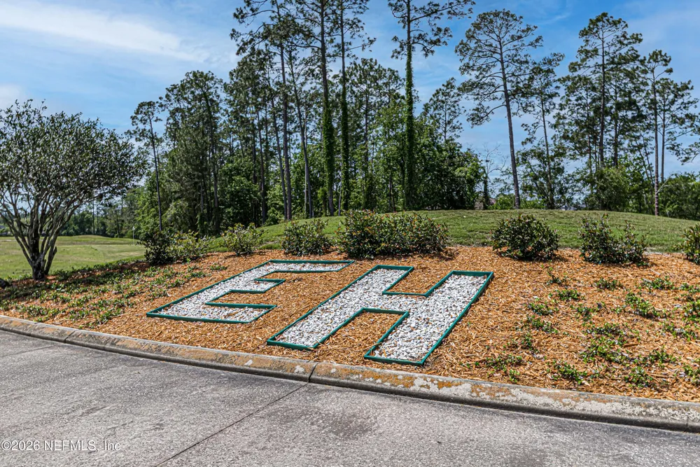 2525 Sunny Creek Dr, Fleming Island, FL 32003