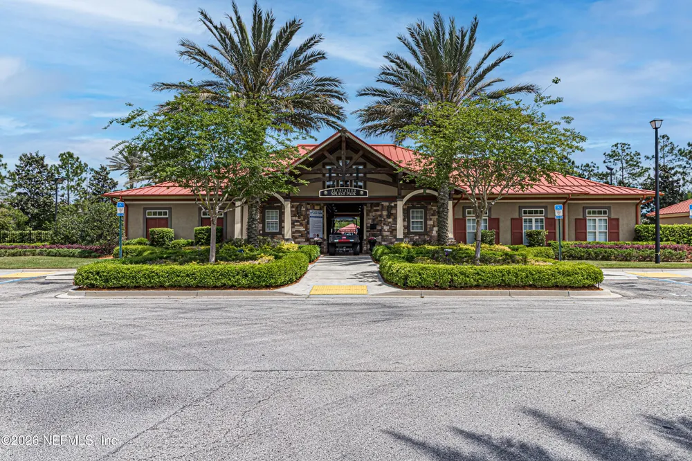 2525 Sunny Creek Dr, Fleming Island, FL 32003