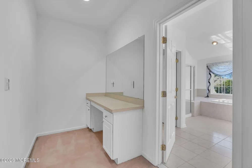 12 Standish Dr, Ocean, NJ 07712