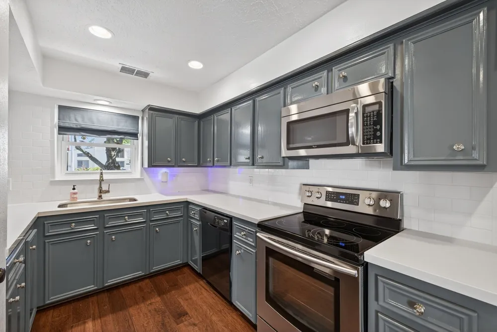 10707 Boardwalk St, Houston, TX 77042