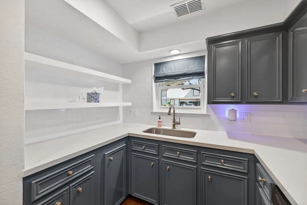 10707 Boardwalk St, Houston, TX 77042