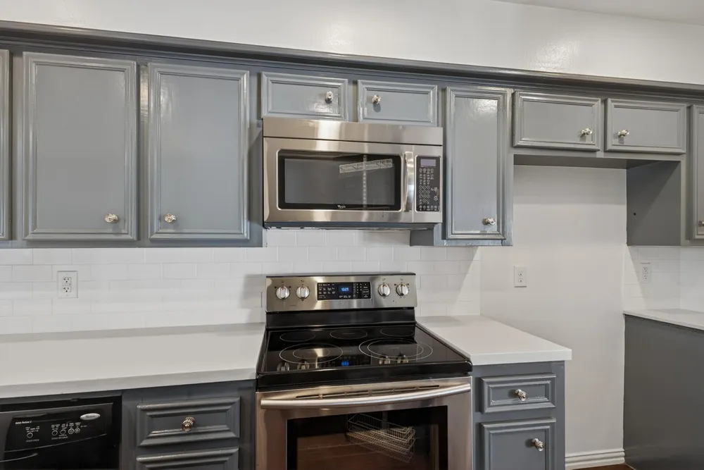 10707 Boardwalk St, Houston, TX 77042