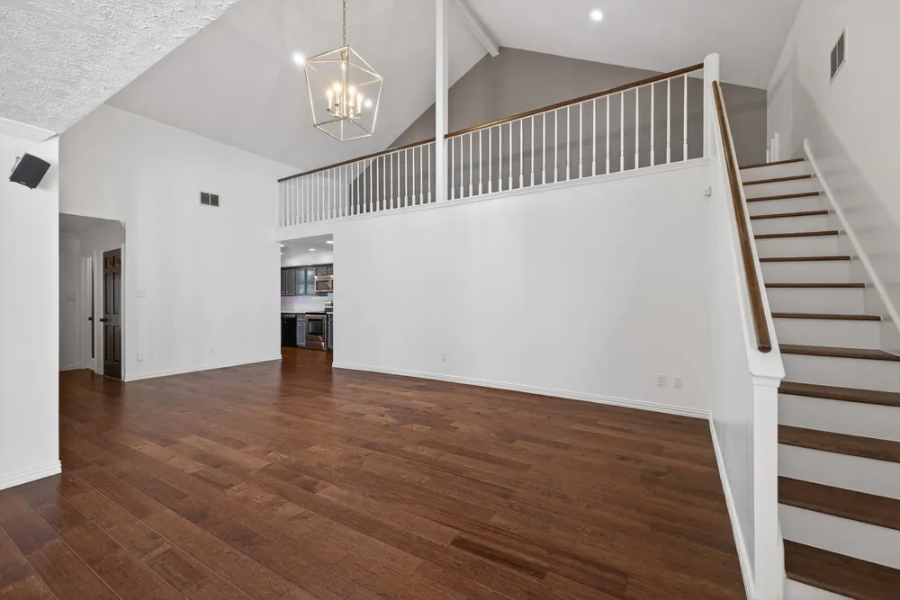 10707 Boardwalk St, Houston, TX 77042
