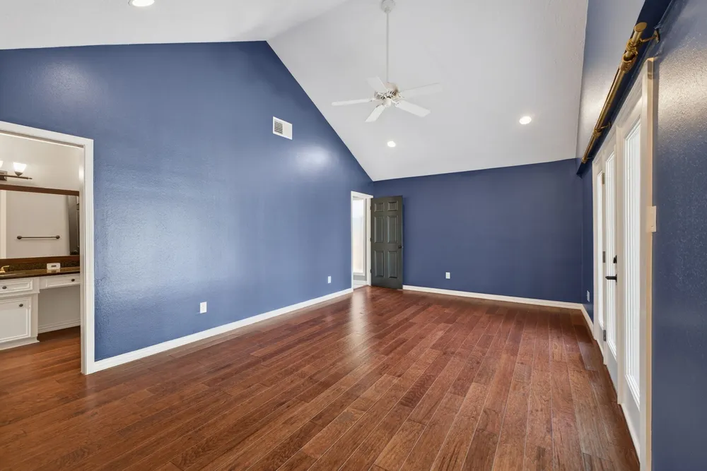 10707 Boardwalk St, Houston, TX 77042