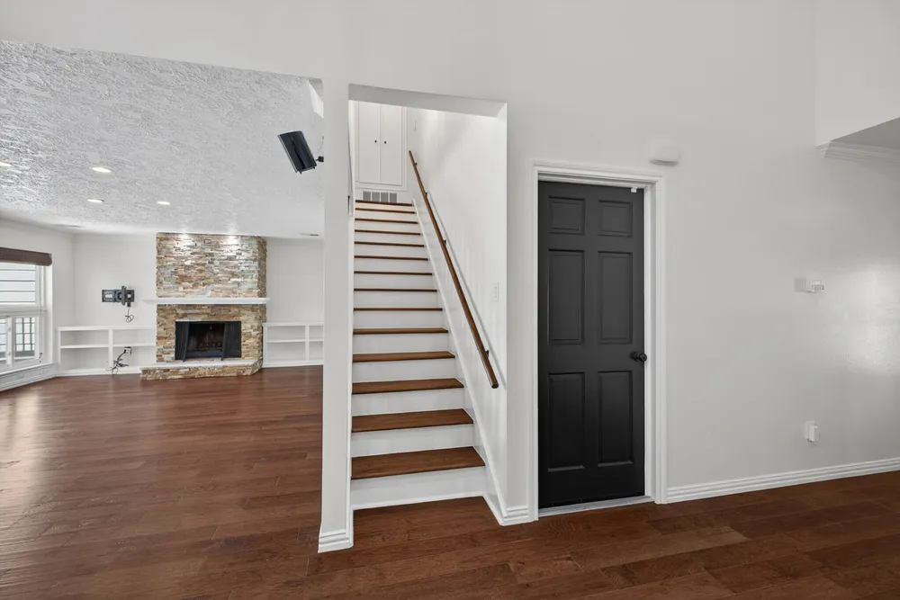 10707 Boardwalk St, Houston, TX 77042