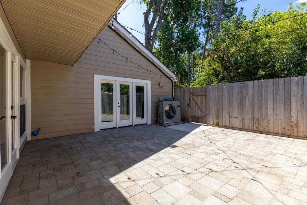 10707 Boardwalk St, Houston, TX 77042