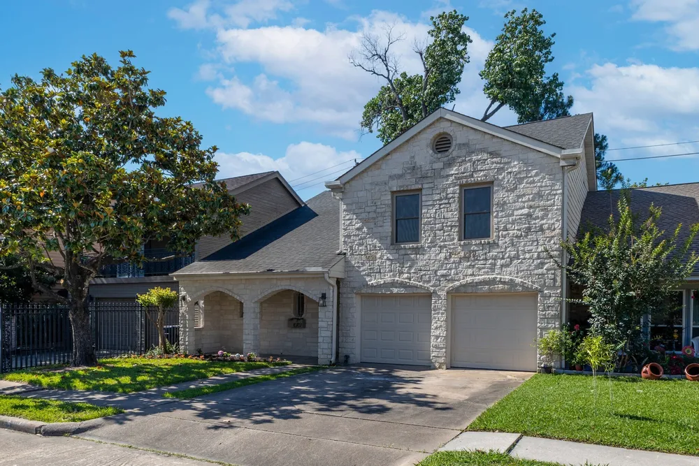 10707 Boardwalk St, Houston, TX 77042