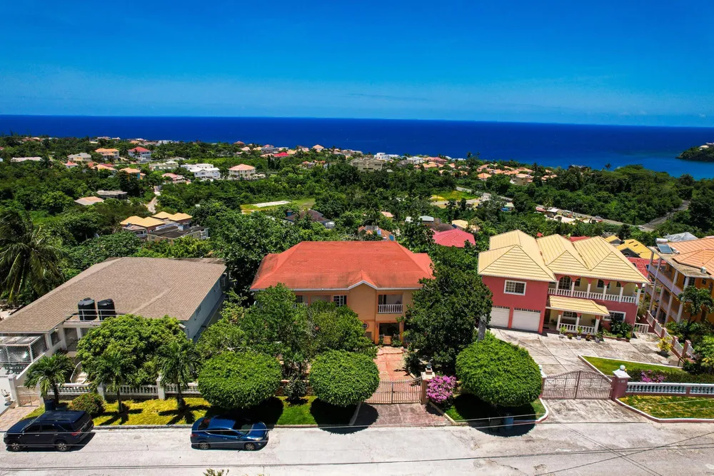 SPRING VALLEY ESTATE St. Mary