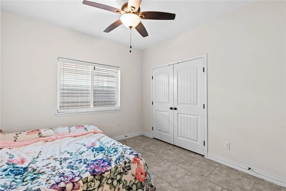3818 Pennine Way, Corpus Christi, TX 78414