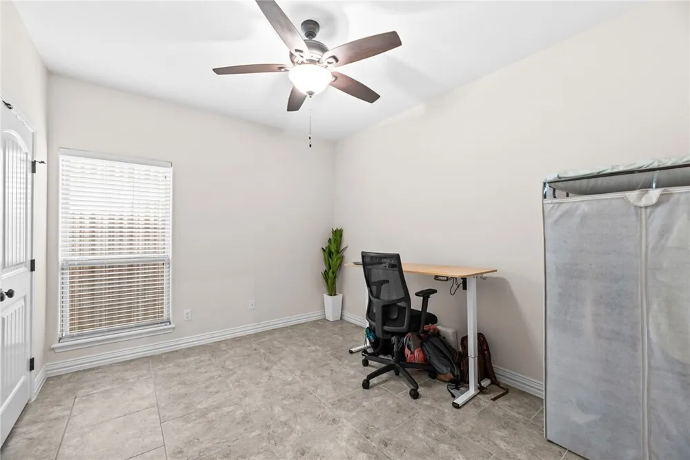 3818 Pennine Way, Corpus Christi, TX 78414