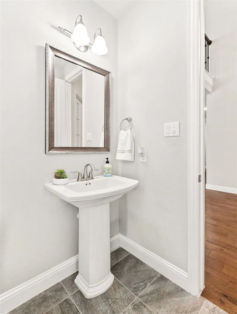13761 Stallion Heights Ln, Frisco, TX 75035