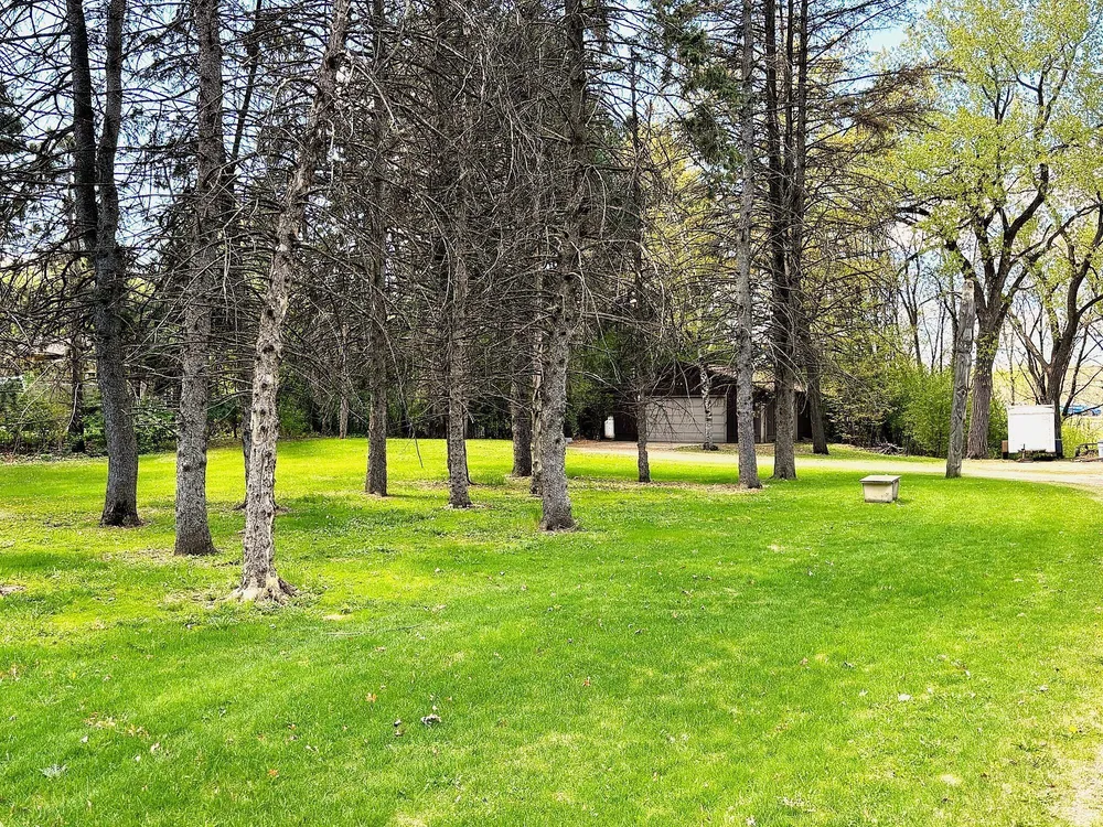 1447 Sterling St S, Maplewood, MN 55119