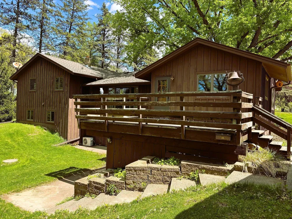 1447 Sterling St S, Maplewood, MN 55119