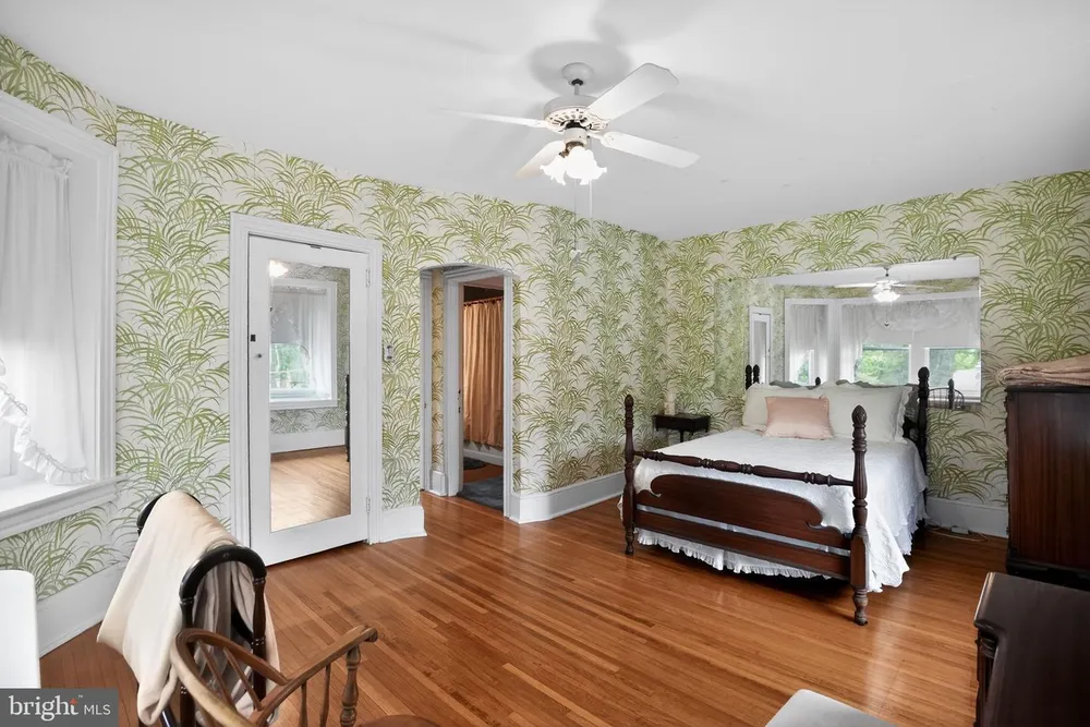 121 Weldy Ave, Oreland, PA 19075