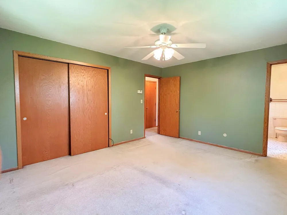 1447 Sterling St S, Maplewood, MN 55119