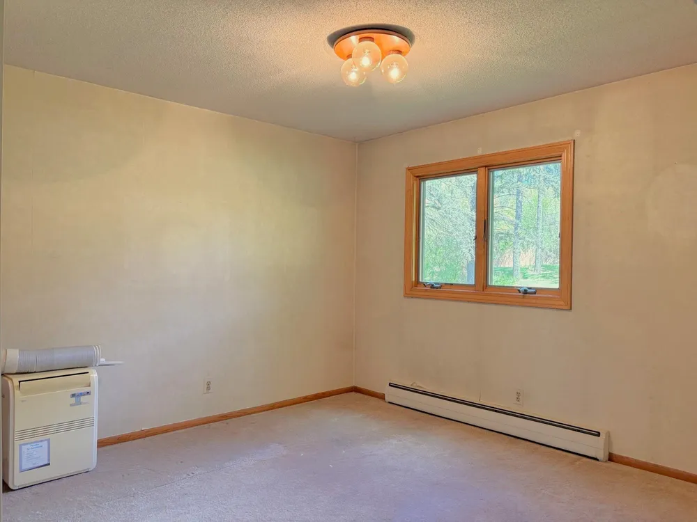 1447 Sterling St S, Maplewood, MN 55119