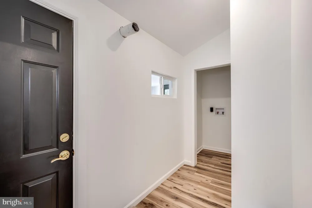 111 W Sharpnack St, Philadelphia, PA 19119
